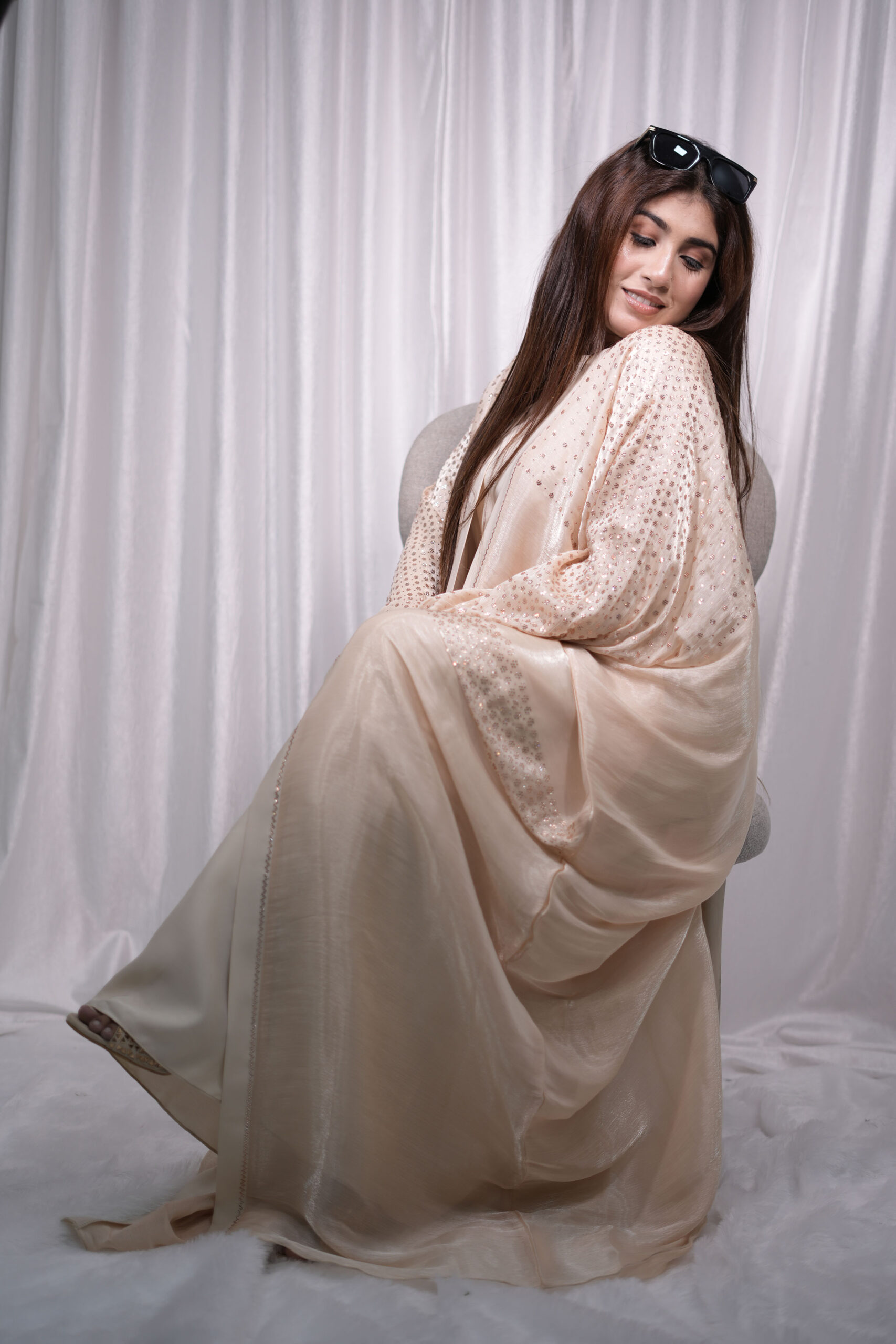 Embellished Farasha Abaya - Image 3