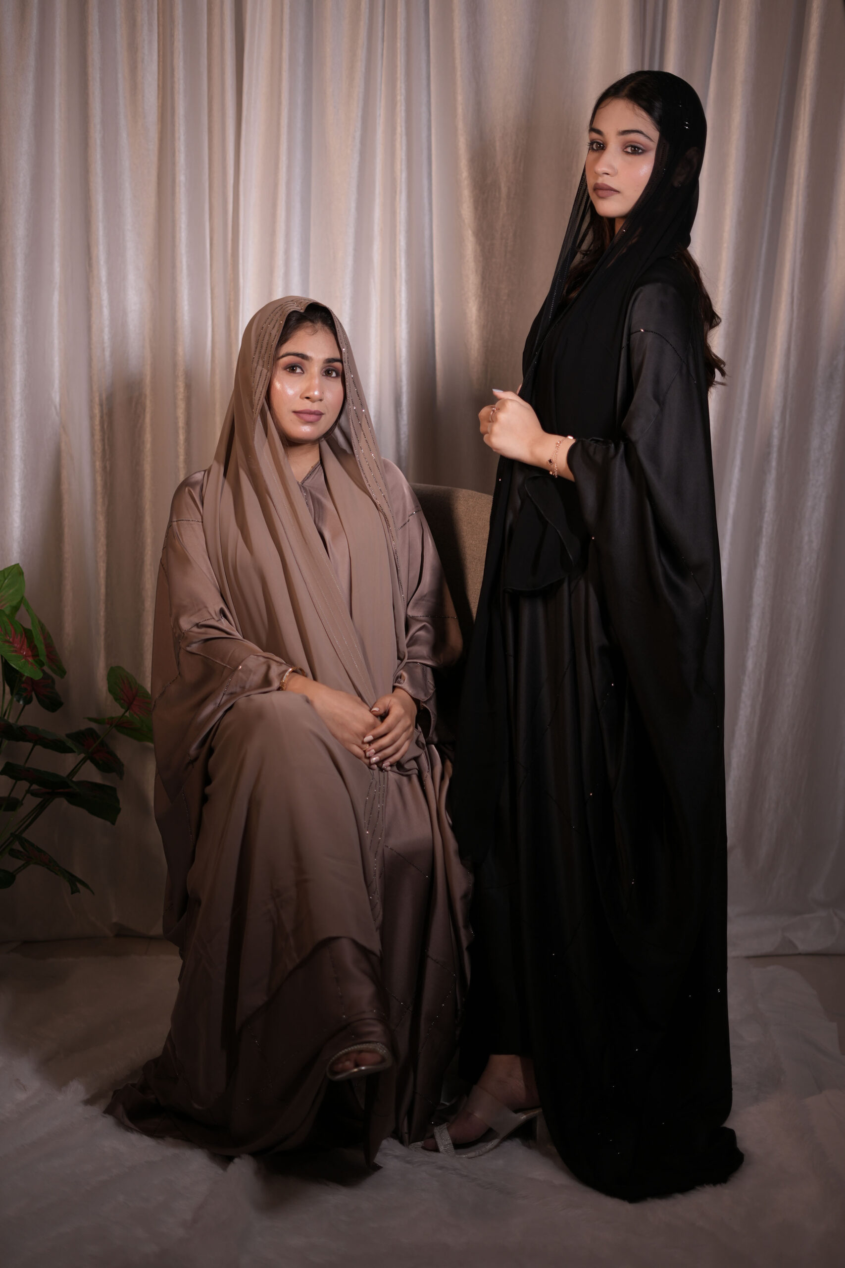 Minimalist Armani Silk Abaya Set – Mocha & Midnight Black - Image 3
