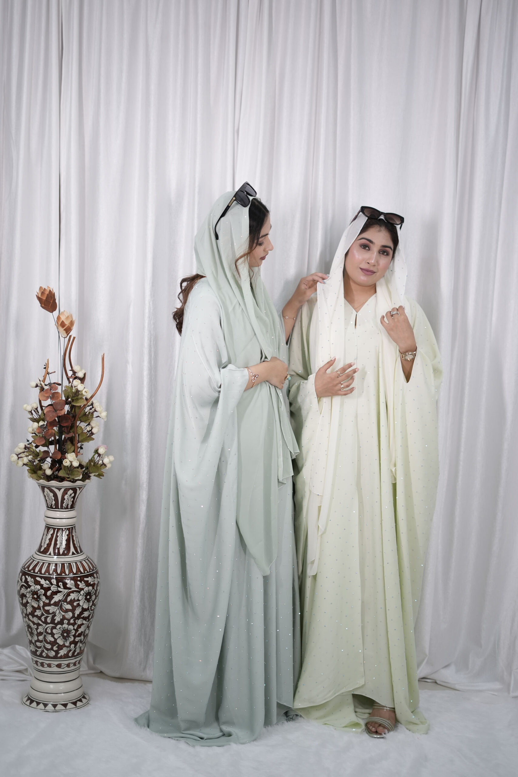 Farasha with Tiny Sparkling Stones - Image 2