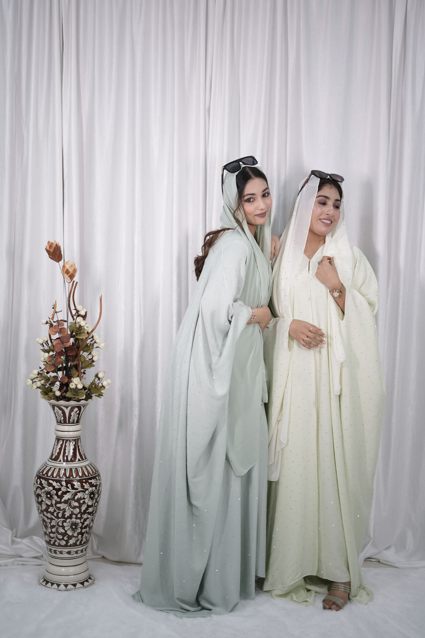 Farasha with Tiny Sparkling Stones - Image 3