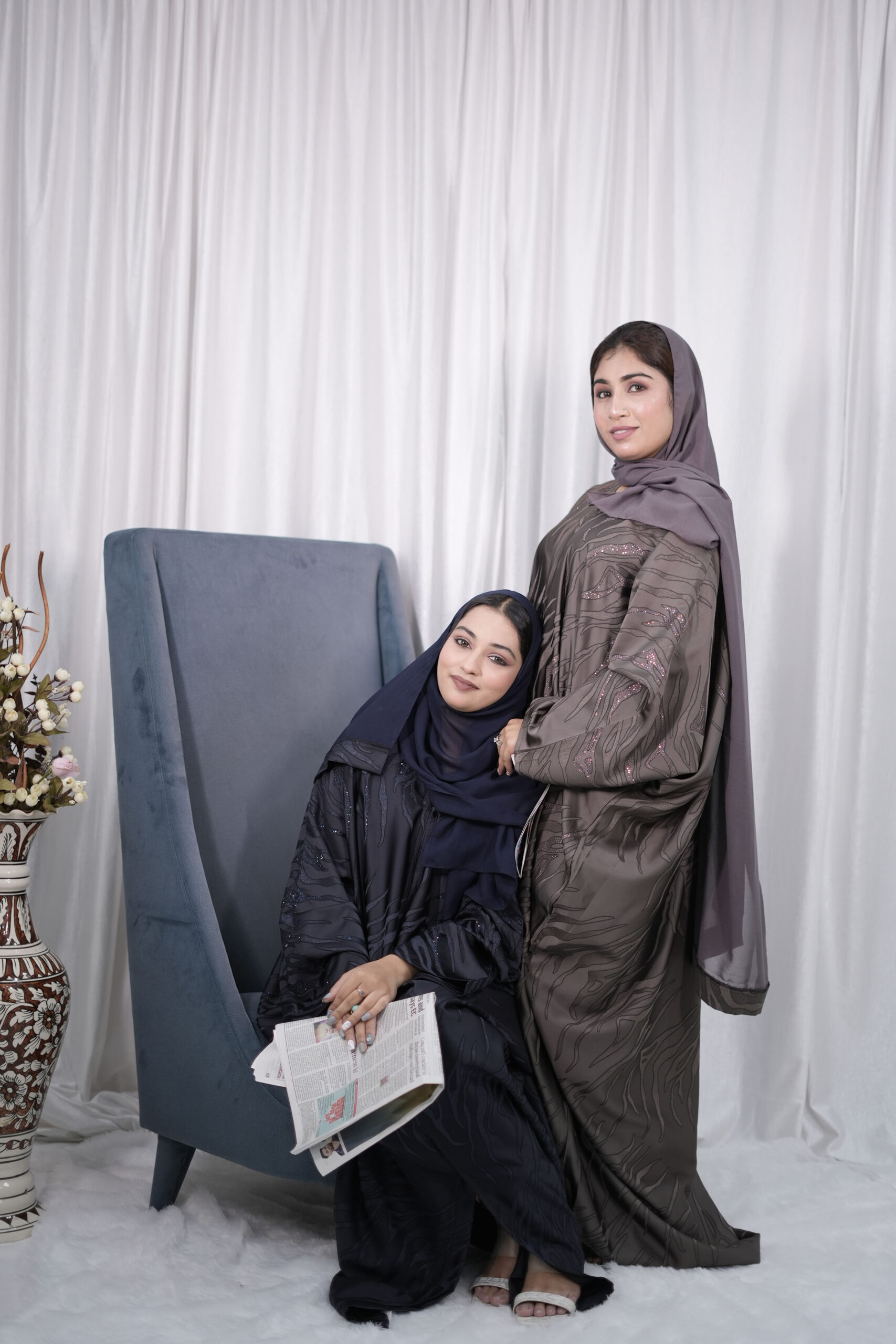 Elegant Ash Leaf Textured Farasha